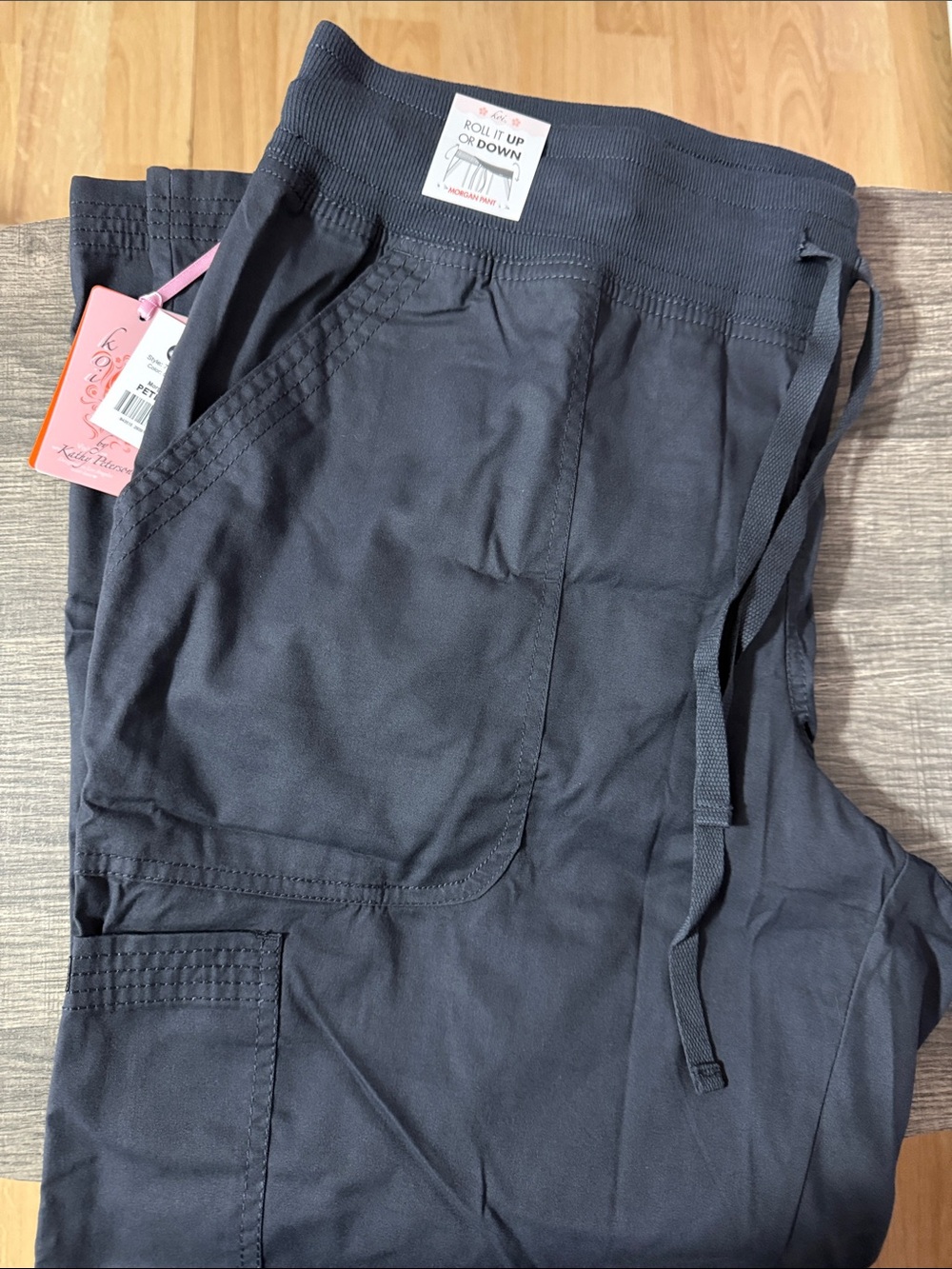 NWT koi Morgan Scrub Cargo Pant 2XP, 2X Petite